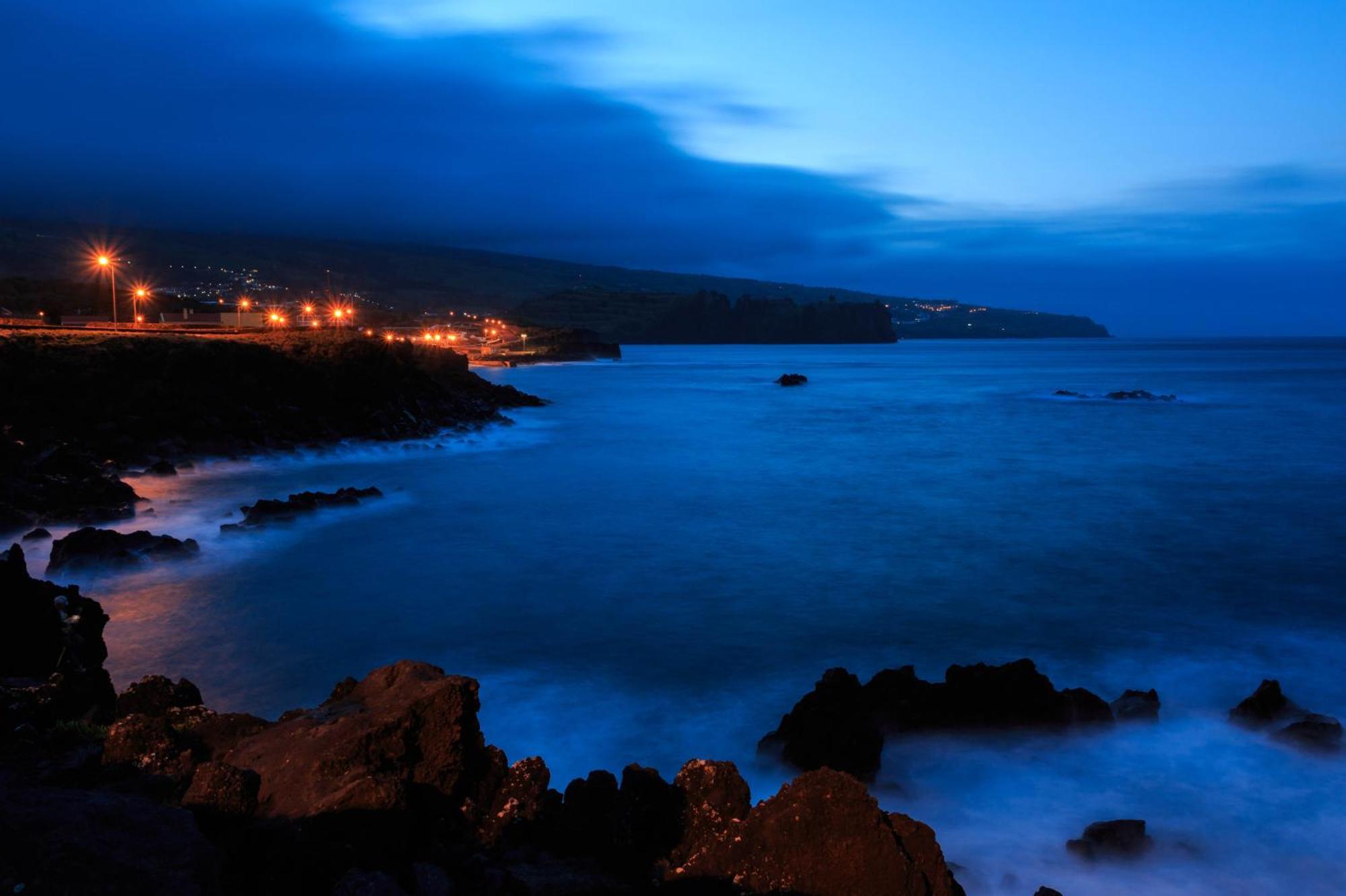 Seaside Azores Villa With Natural Pool, Terrace & Barbecue Capelas Luaran gambar